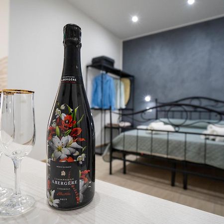 Saverio'S Apartment Тропея Экстерьер фото