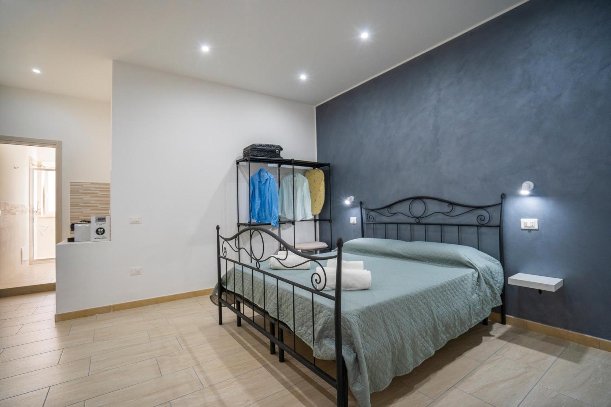Saverio'S Apartment Тропея Экстерьер фото