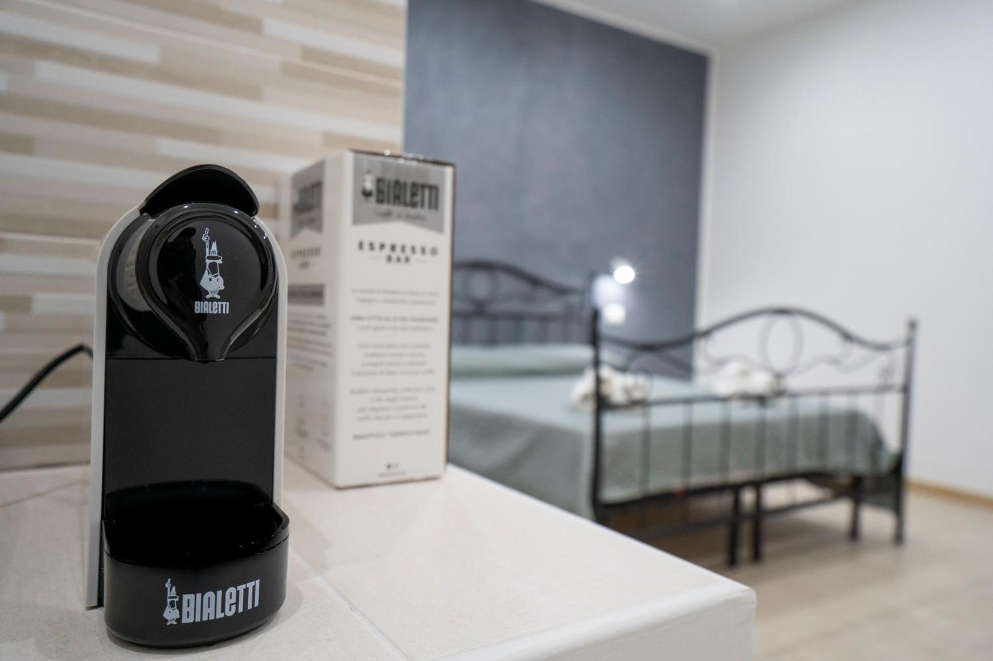 Saverio'S Apartment Тропея Экстерьер фото